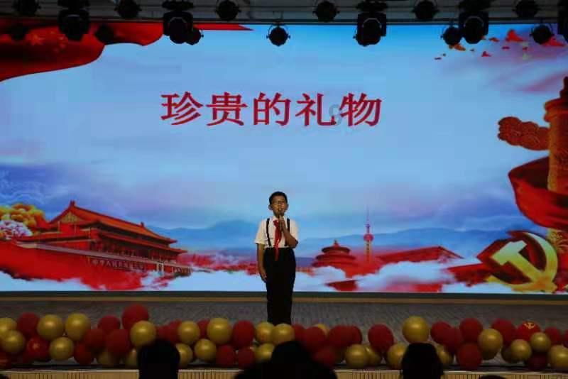 齐铁警方组织开展“与安全同行”主题宣传活动