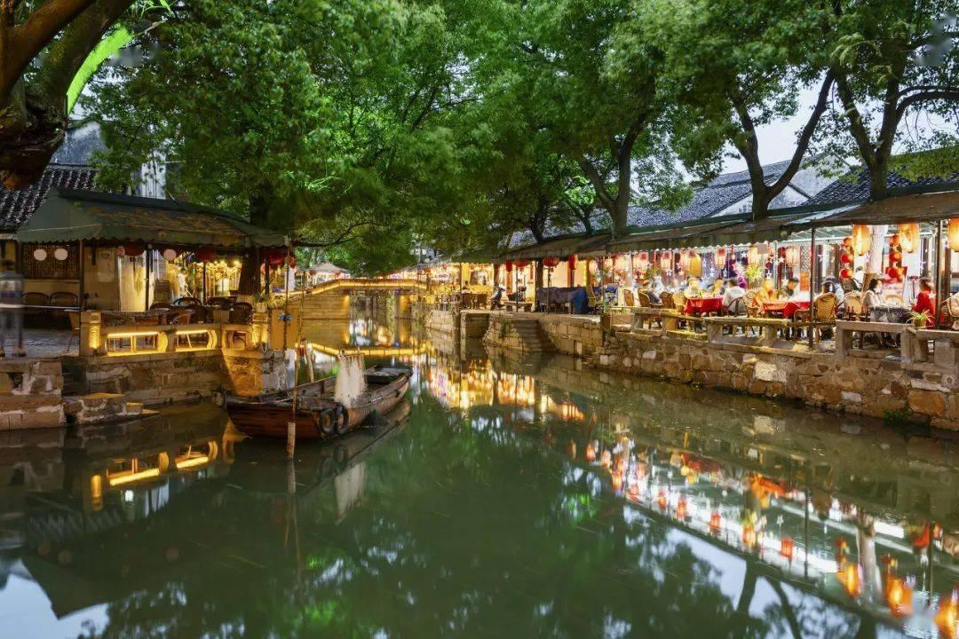 逃离办公室房间